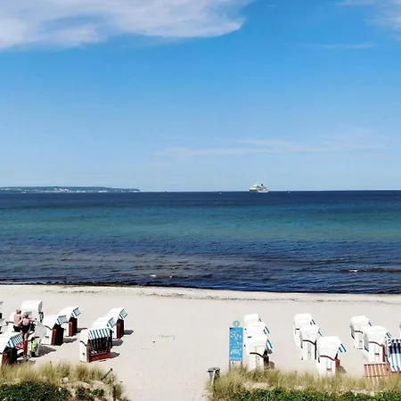 Neunundzwanzig In Ostseebad *
